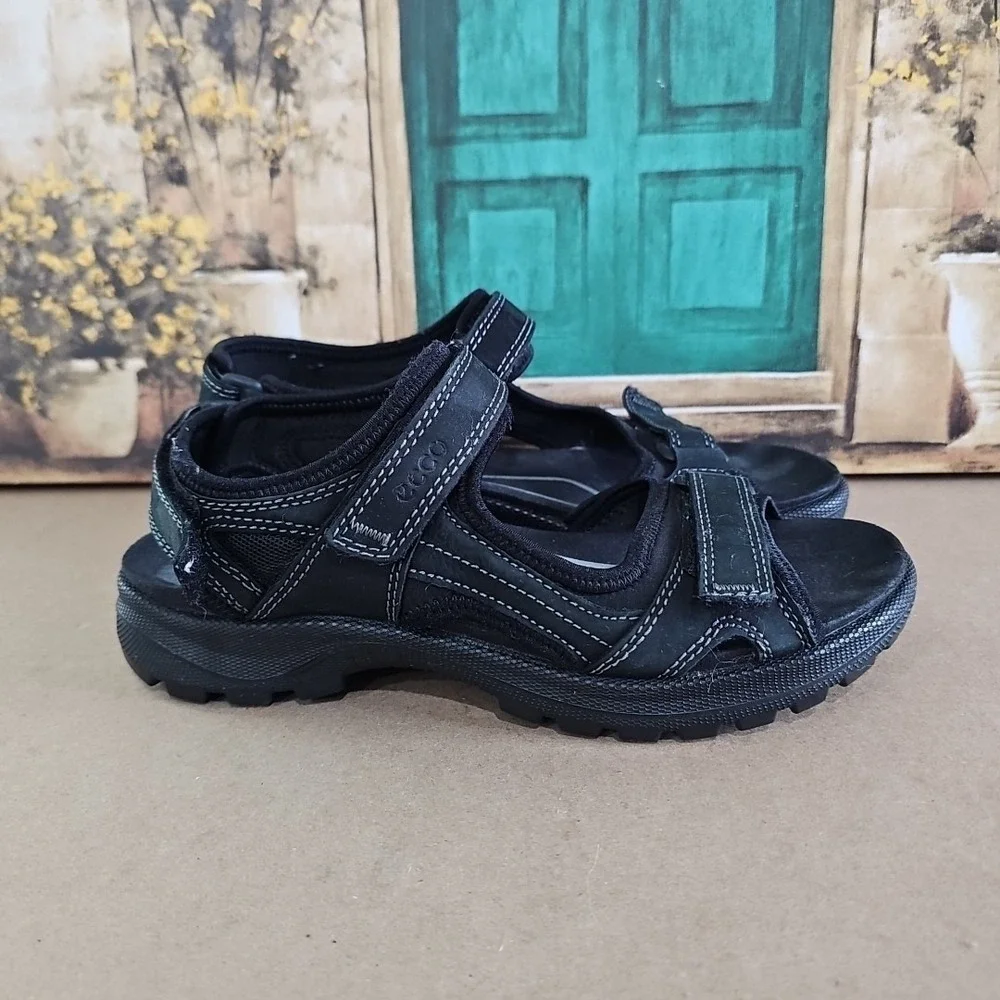 ECCO Sport Womens Yucatan Plus Offroad Sandals EU 40 US 8.5-9 Black Leather‎